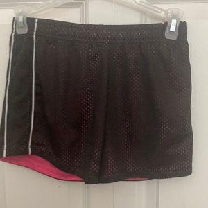 Puma active wear shorts (s)